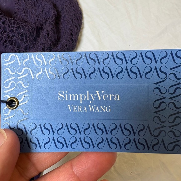 Simply Vera Vera Wang Purple Lace Yoke Flutter Sleeve Womens Top Size PM Petite - Picture 8 of 11